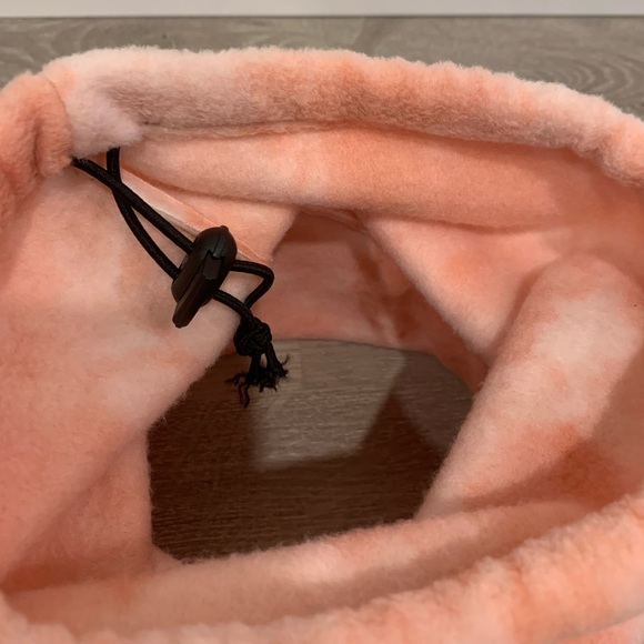 Handmade Peach Fleece Hat NWT - Picture 5 of 8